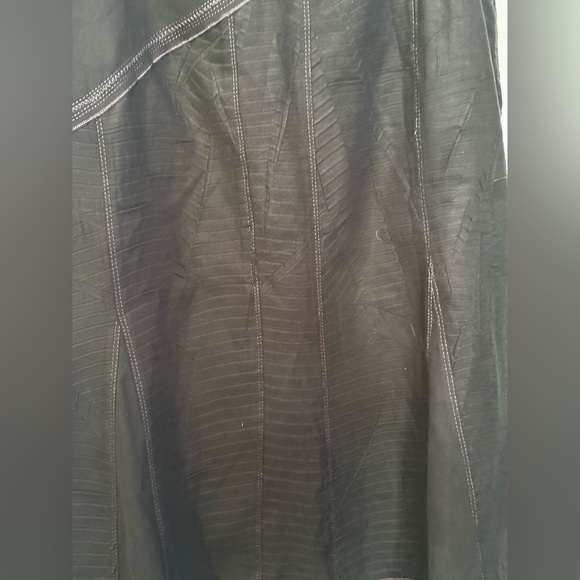 Vex- Dark purple midi Aline skirt, micro suede feel, textured material, EUC - Picture 7 of 8